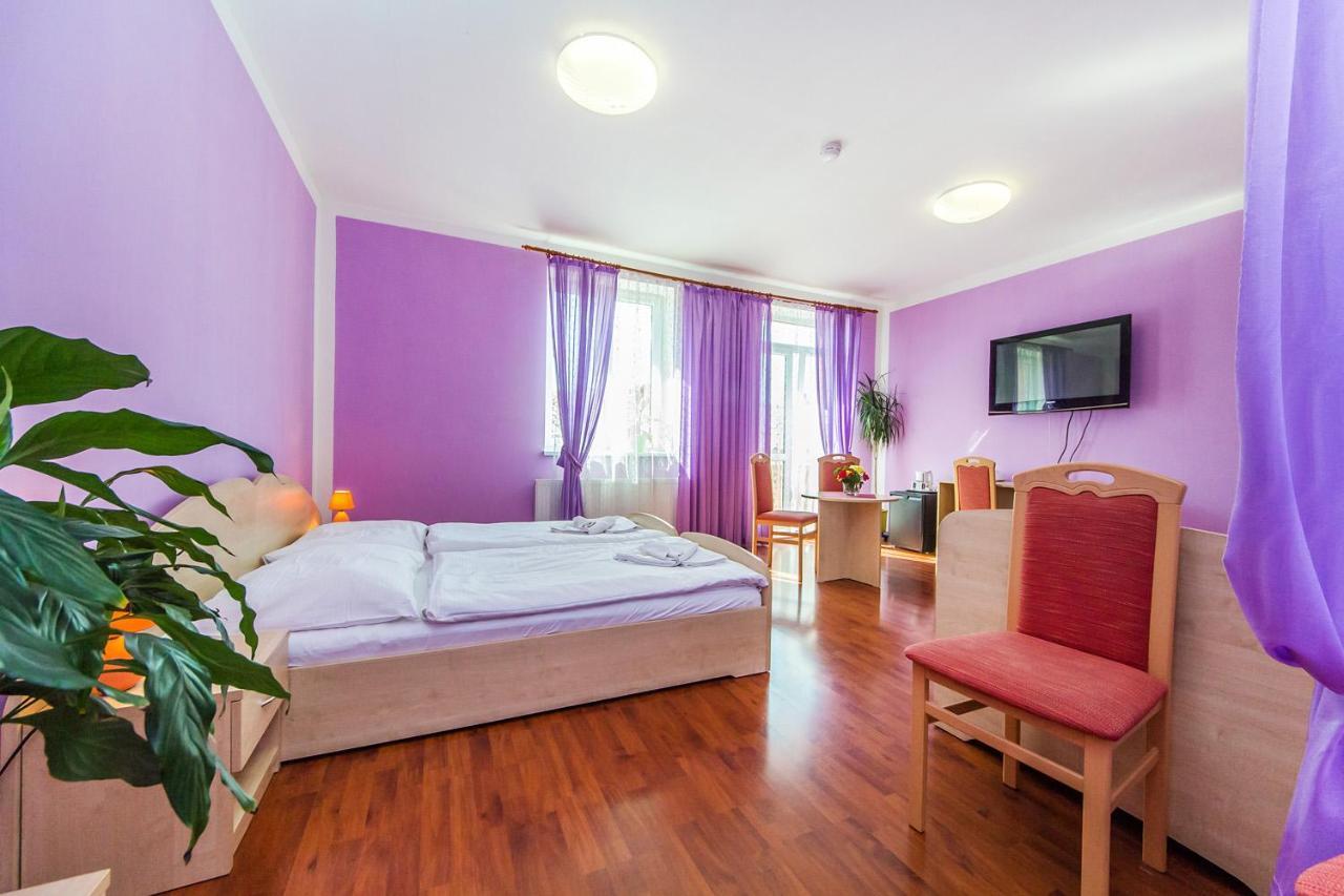 Hotel & Motorest V Udoli Zlateho Potoka Blsany 외부 사진