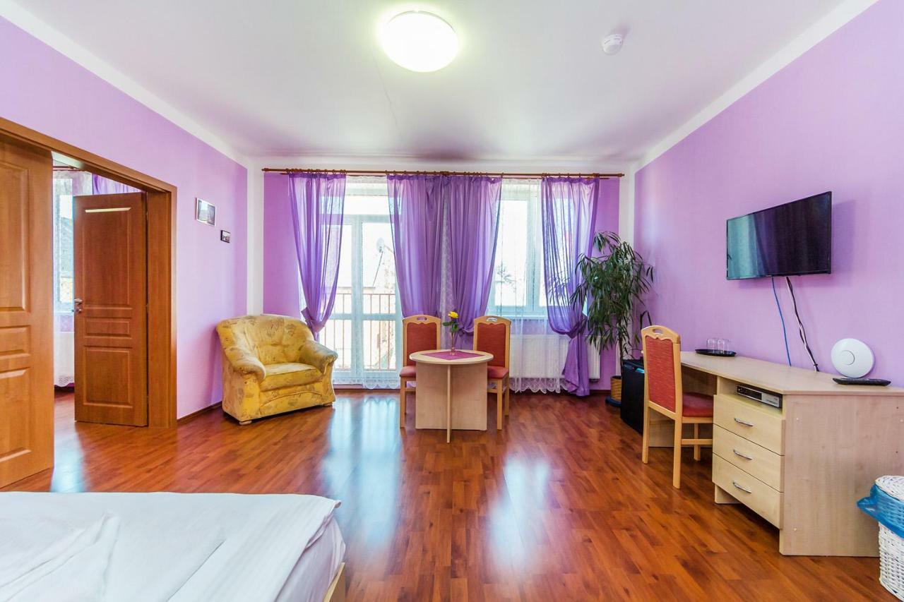 Hotel & Motorest V Udoli Zlateho Potoka Blsany 외부 사진
